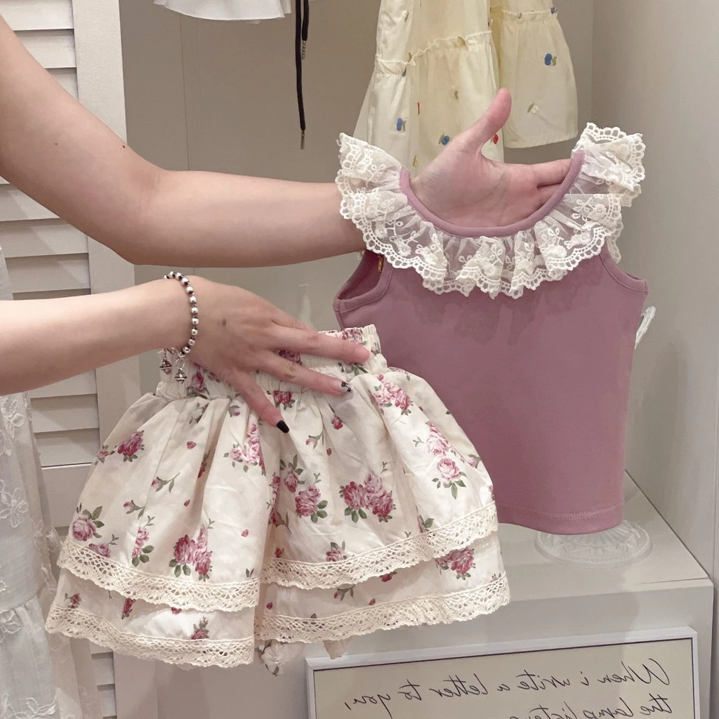 Bộ đồ bé gái mùa hè áo vest kiểu Tây Hoa ngọt ngào