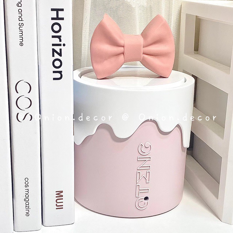 Thùng đựng rác hồng Qteng bánh kem cỡ 9L
