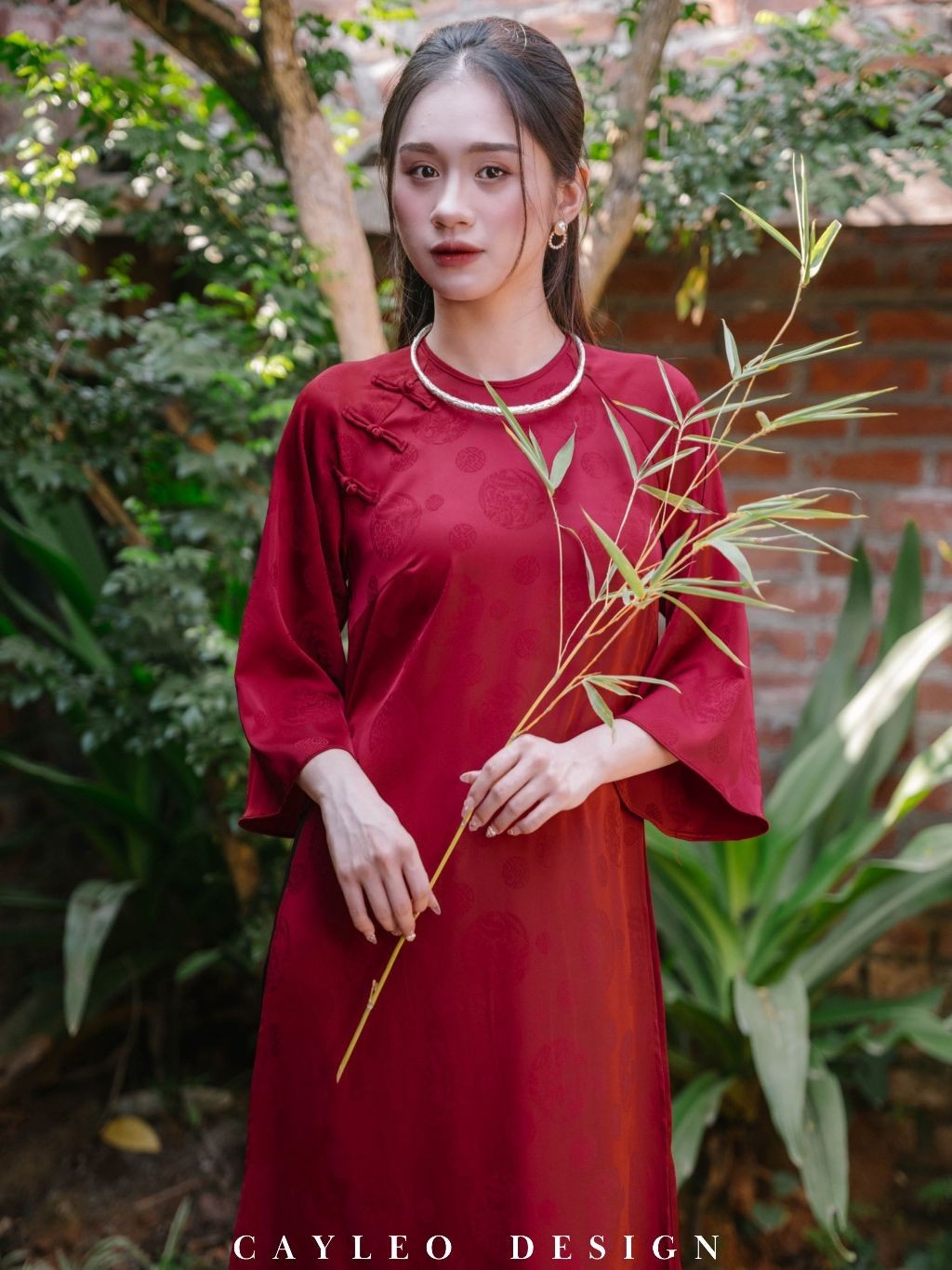 Áo Dài Thanh Chi Lụa Gấm Hoa Tay Lỡ Cổ Tròn Cây Leo Design - TC709