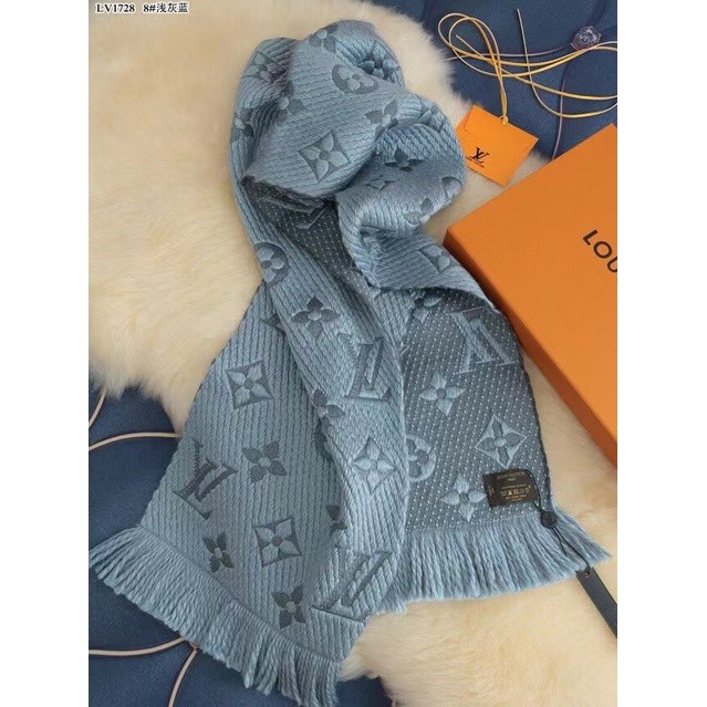 Khăn Choàng Len Lv Hai Màu Nâu